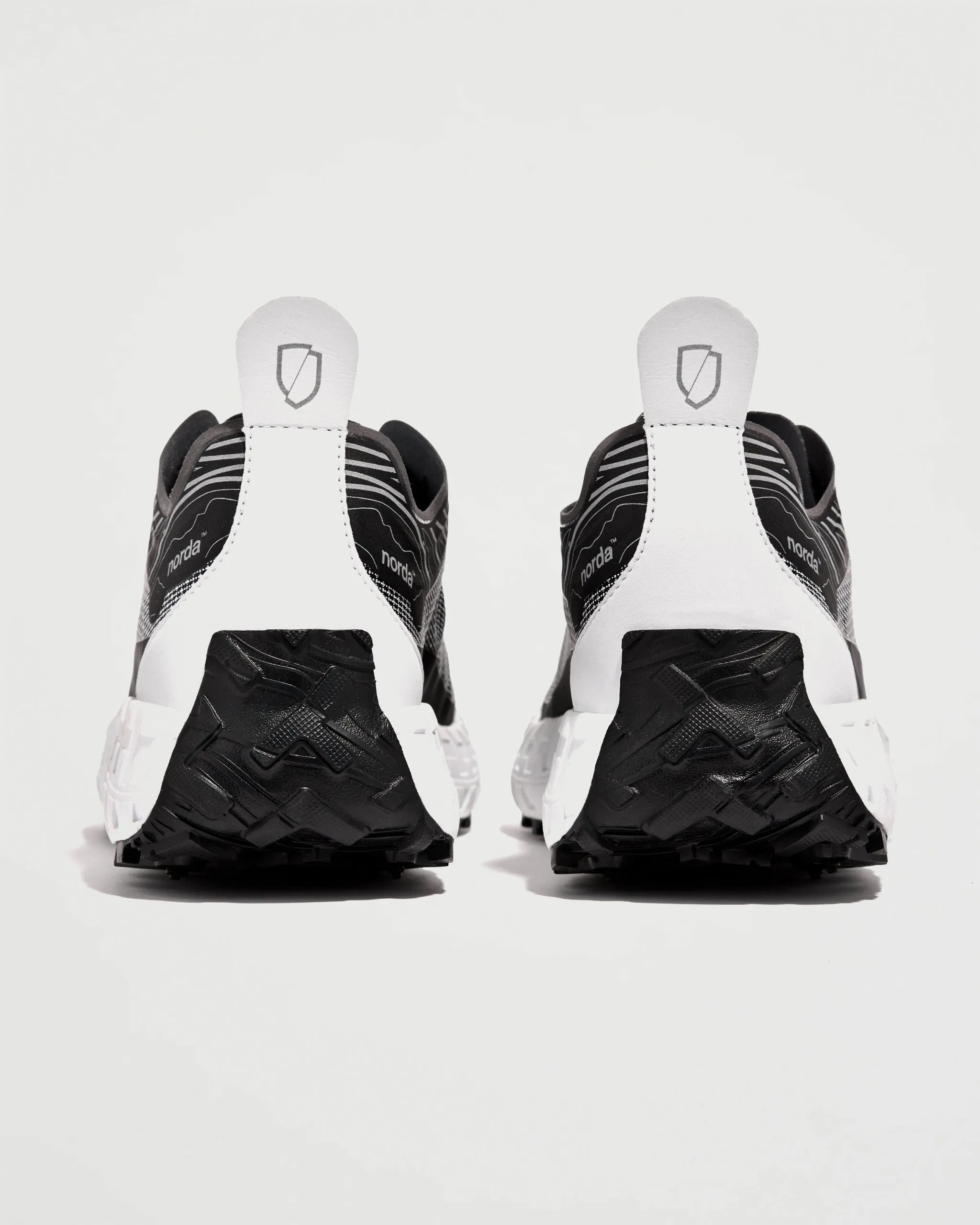 001 Black & White Woven
