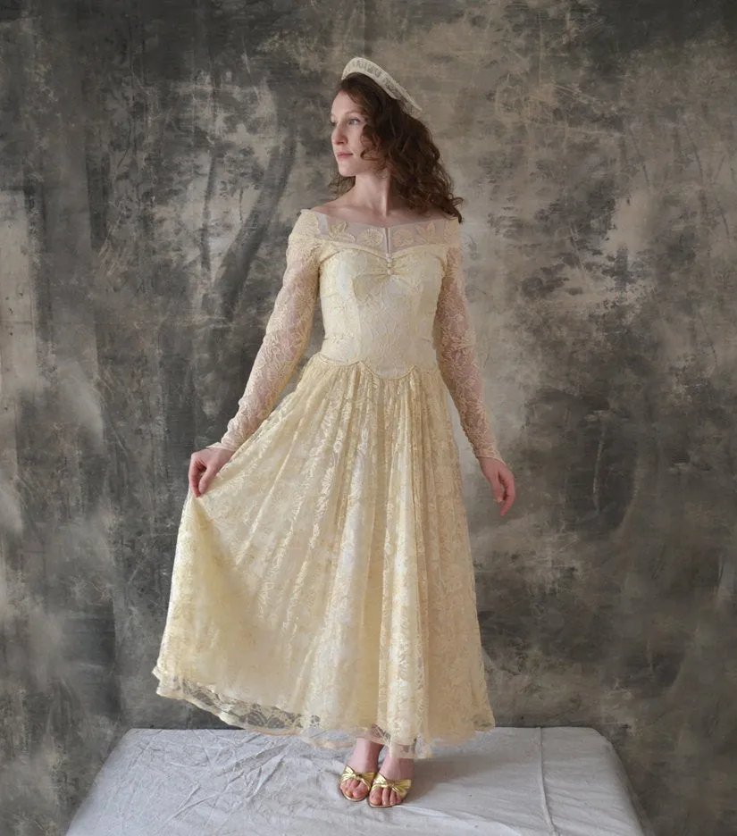 1950s Lace Wedding Gown