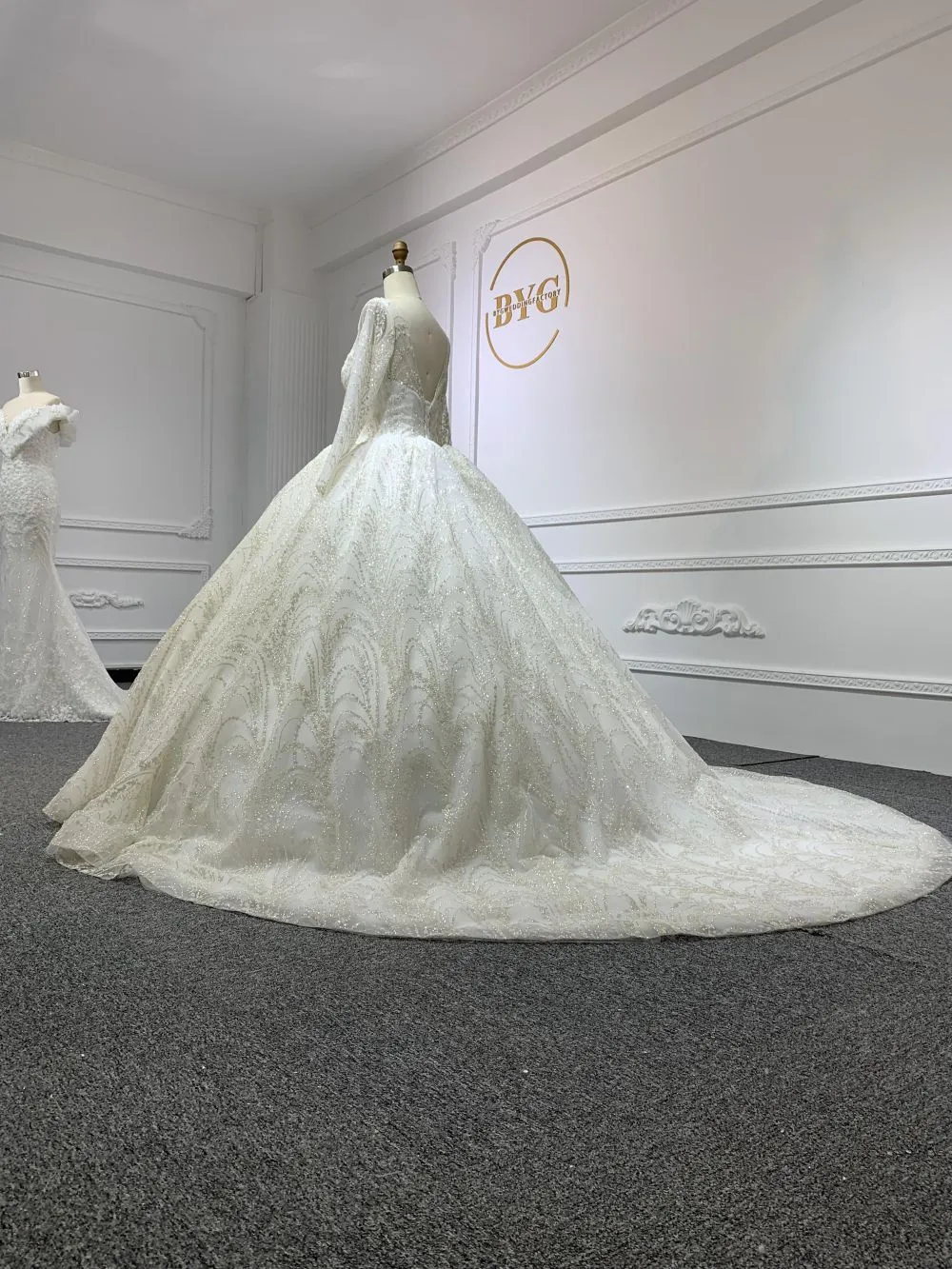 29762# Shiny Lace Bridal Outfit with Cathedral Train