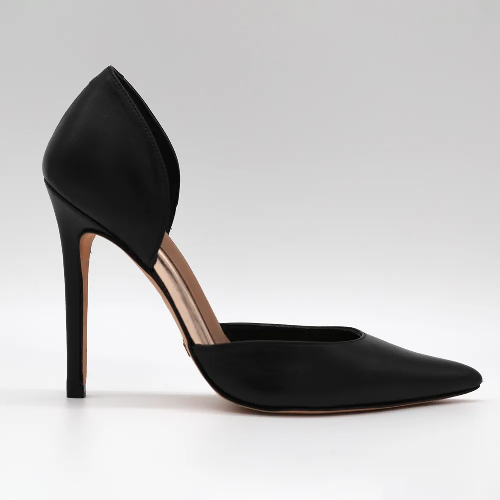 Ana Carla Pumps