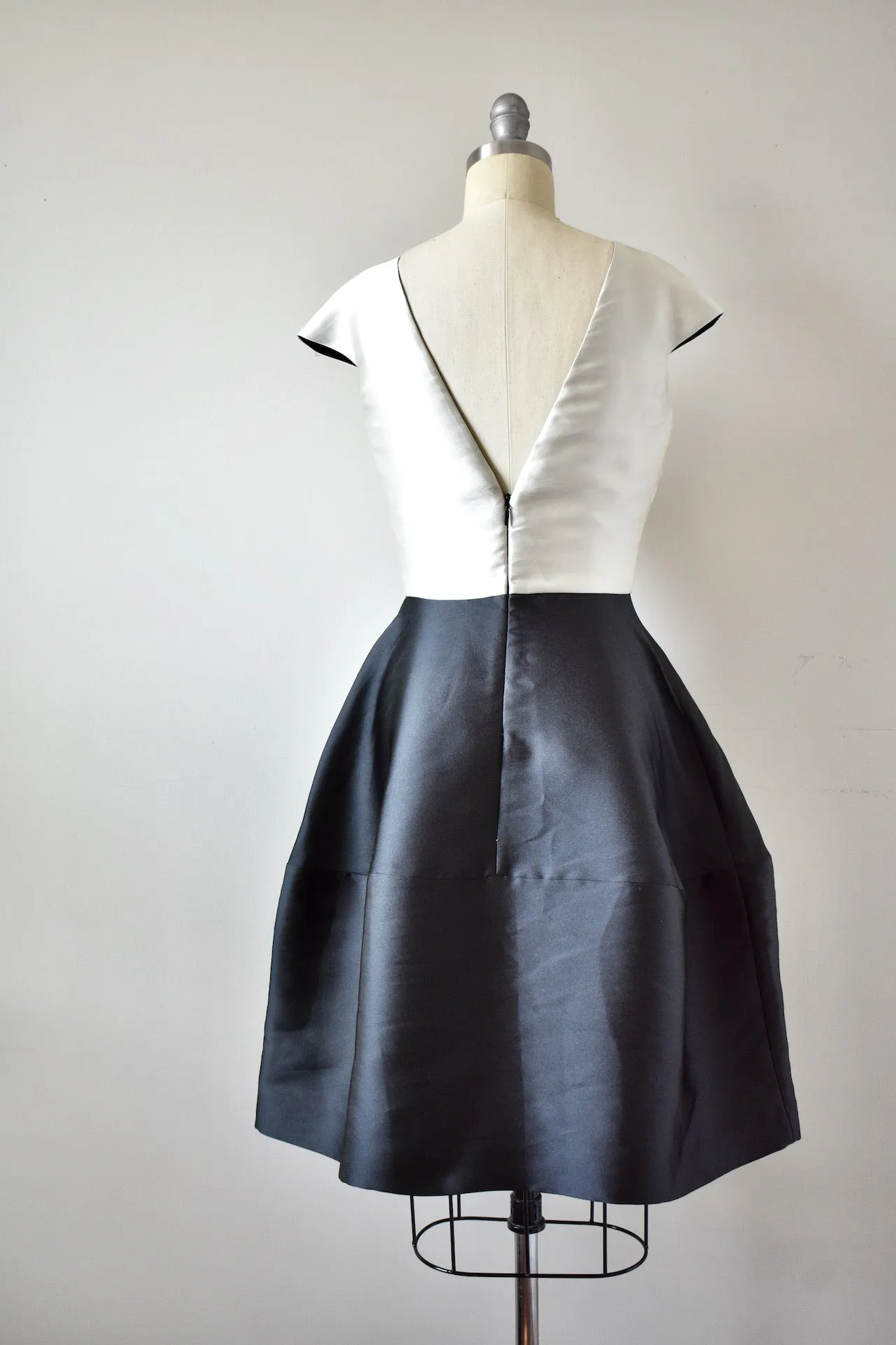Carolina Herrera Cream/Black Dress