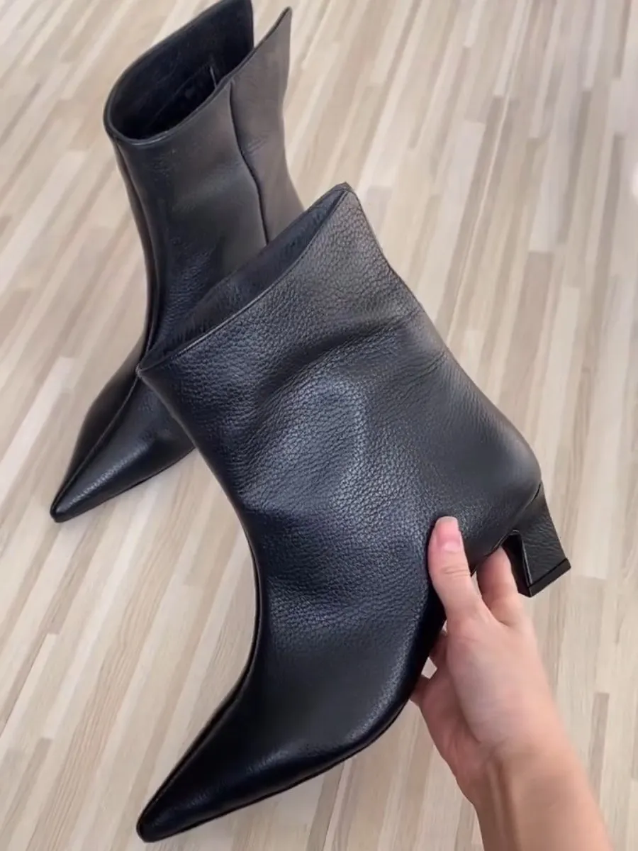 Classic All-match Pointed Toe Ankle Boots