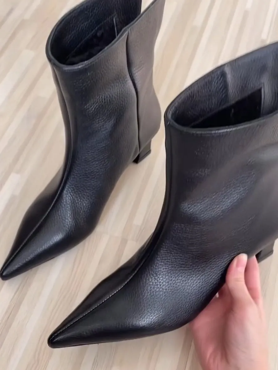 Classic All-match Pointed Toe Ankle Boots