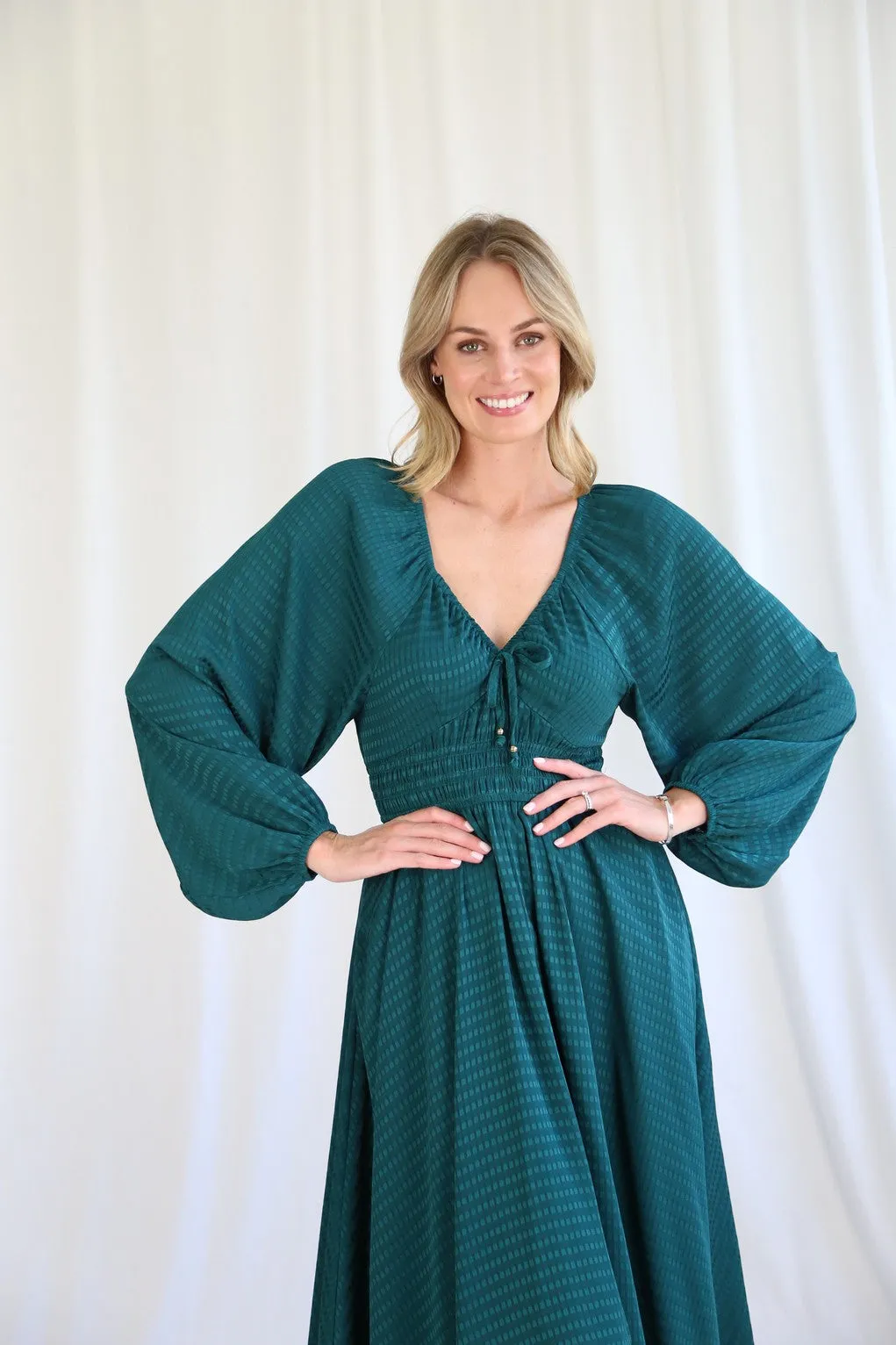 Emerald Green 3D fabric Evening Style Midi Dress