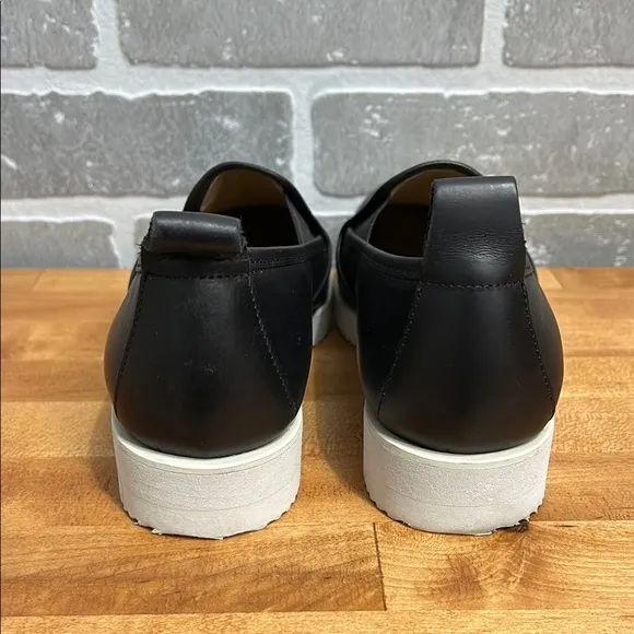Everlane The Street Pointed Toe Italian Leather Slip On Shoe Size 9 Black