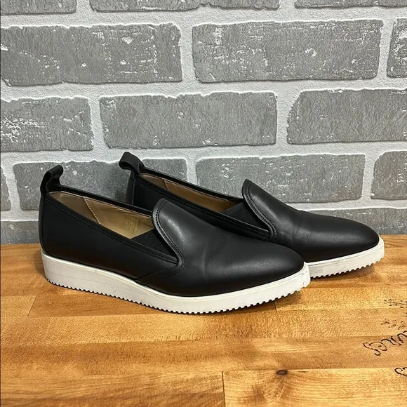 Everlane The Street Pointed Toe Italian Leather Slip On Shoe Size 9 Black