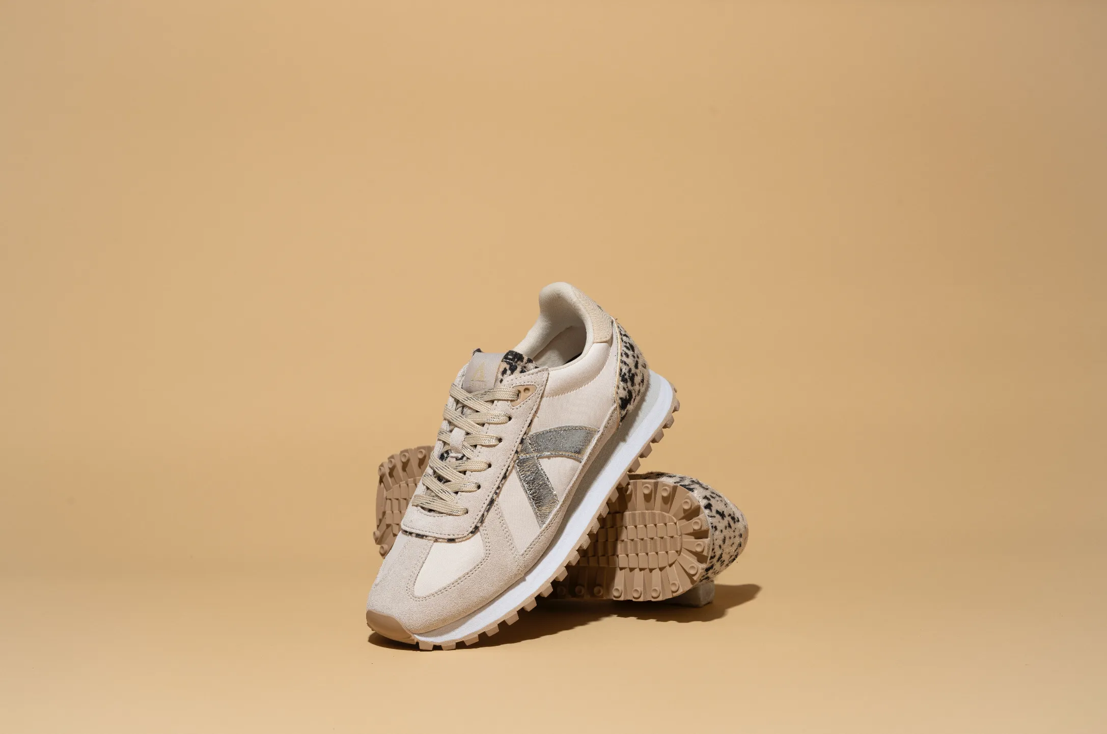 GATE GREY/TAN/ SILVER/PONY-HAIR