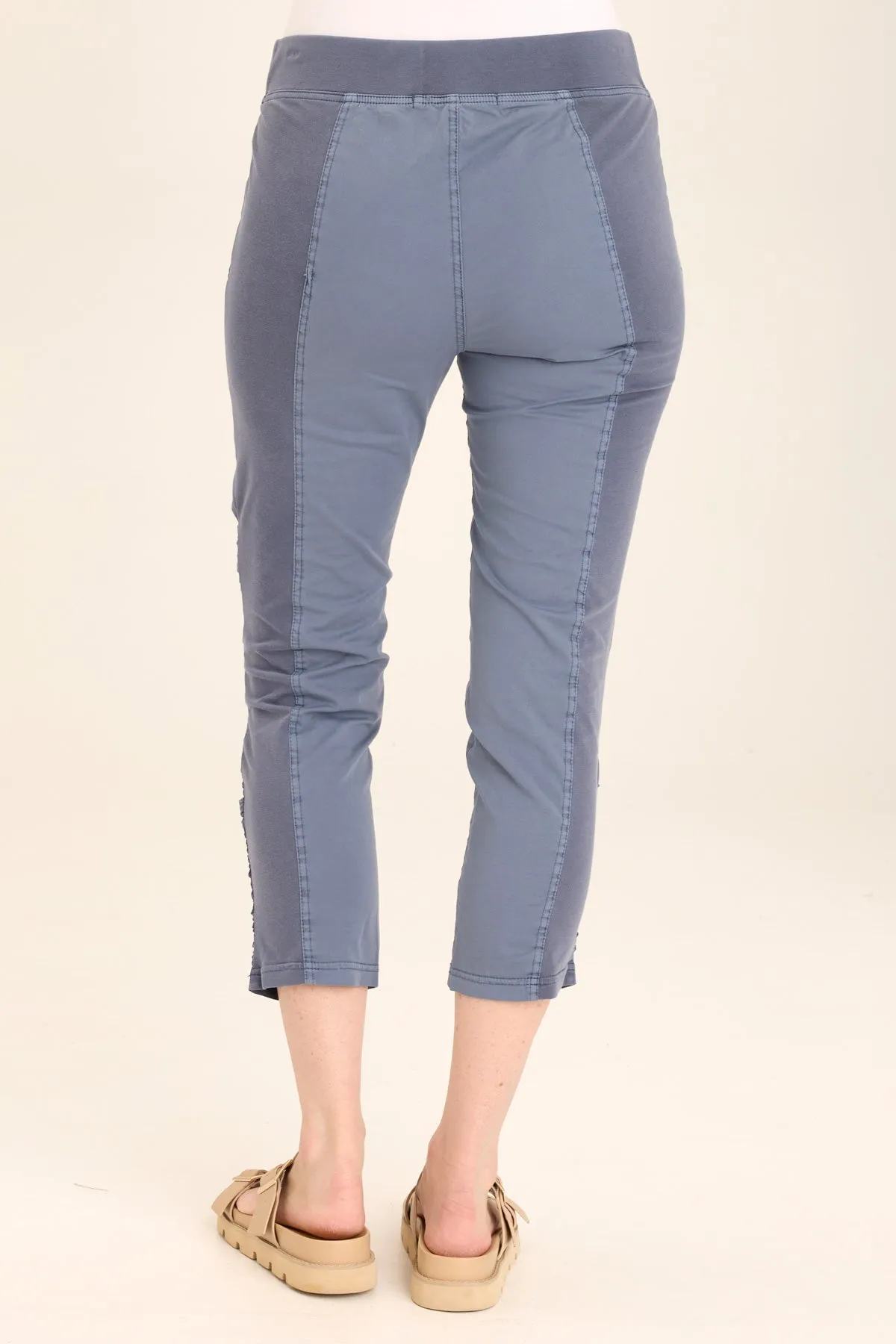Geyser Pull-On Poplin/Jersey Ruched Crop