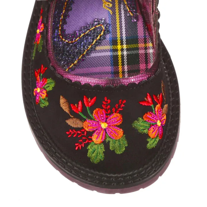 Hilltop House Black Bordo Flats