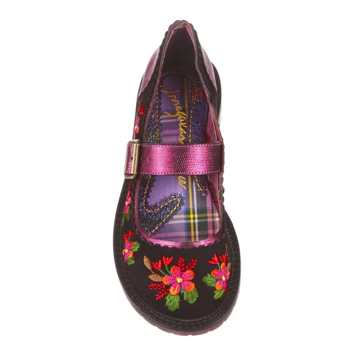 Hilltop House Black Bordo Flats