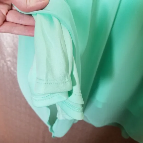 LuLaRoe BNWT M Lucy skirt - aqua chiffon with pink waistband