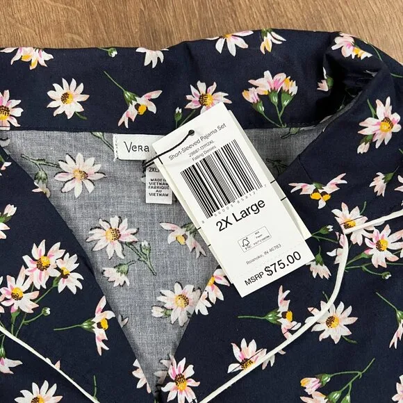 NEW Vera Bradley Short-Sleeved Pajama Set in Navy Daisy Floral