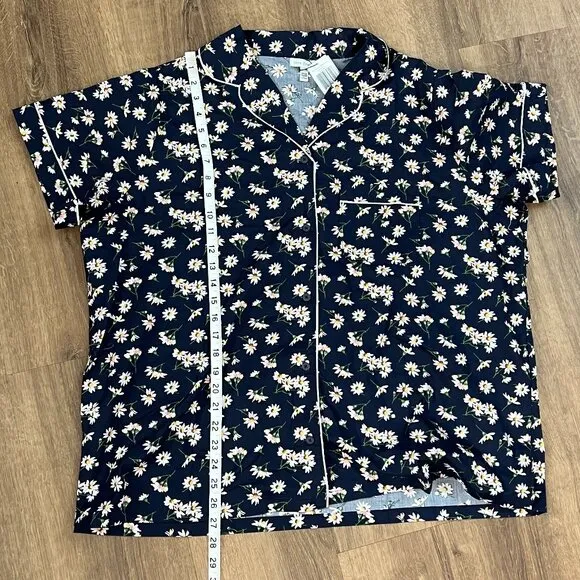 NEW Vera Bradley Short-Sleeved Pajama Set in Navy Daisy Floral