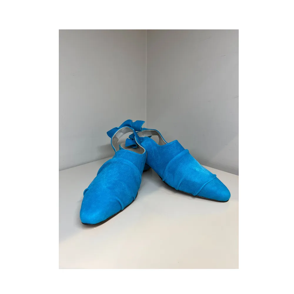 Old Iron Chanel Knot Shoe in Turchese
