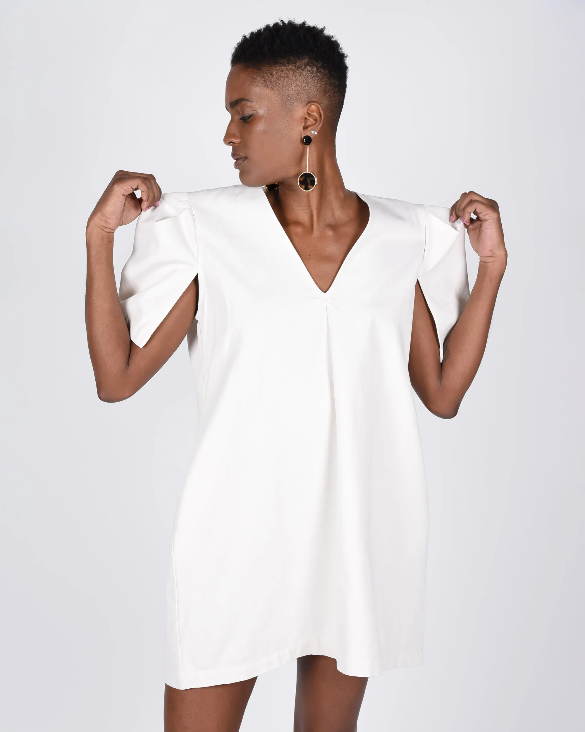 Open Sleeve Short Dress in meringue