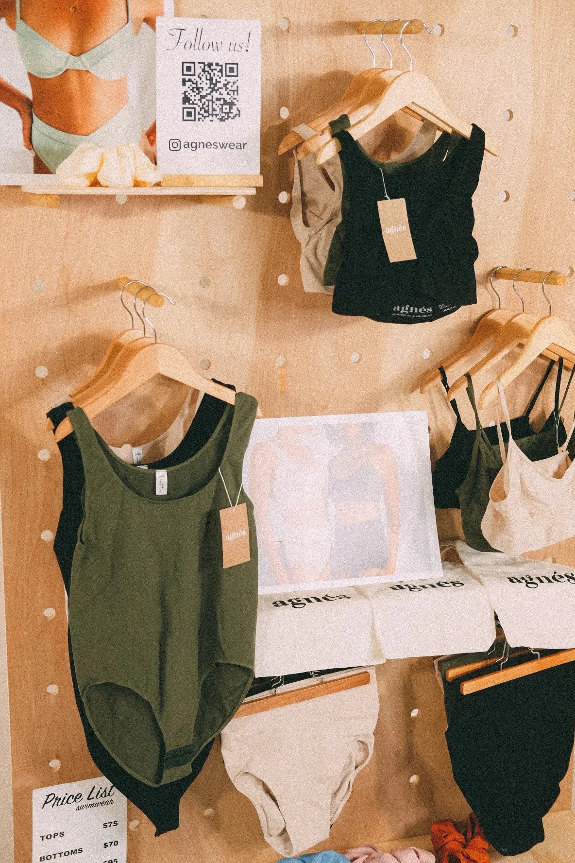 Portable display Pegboard PB-1