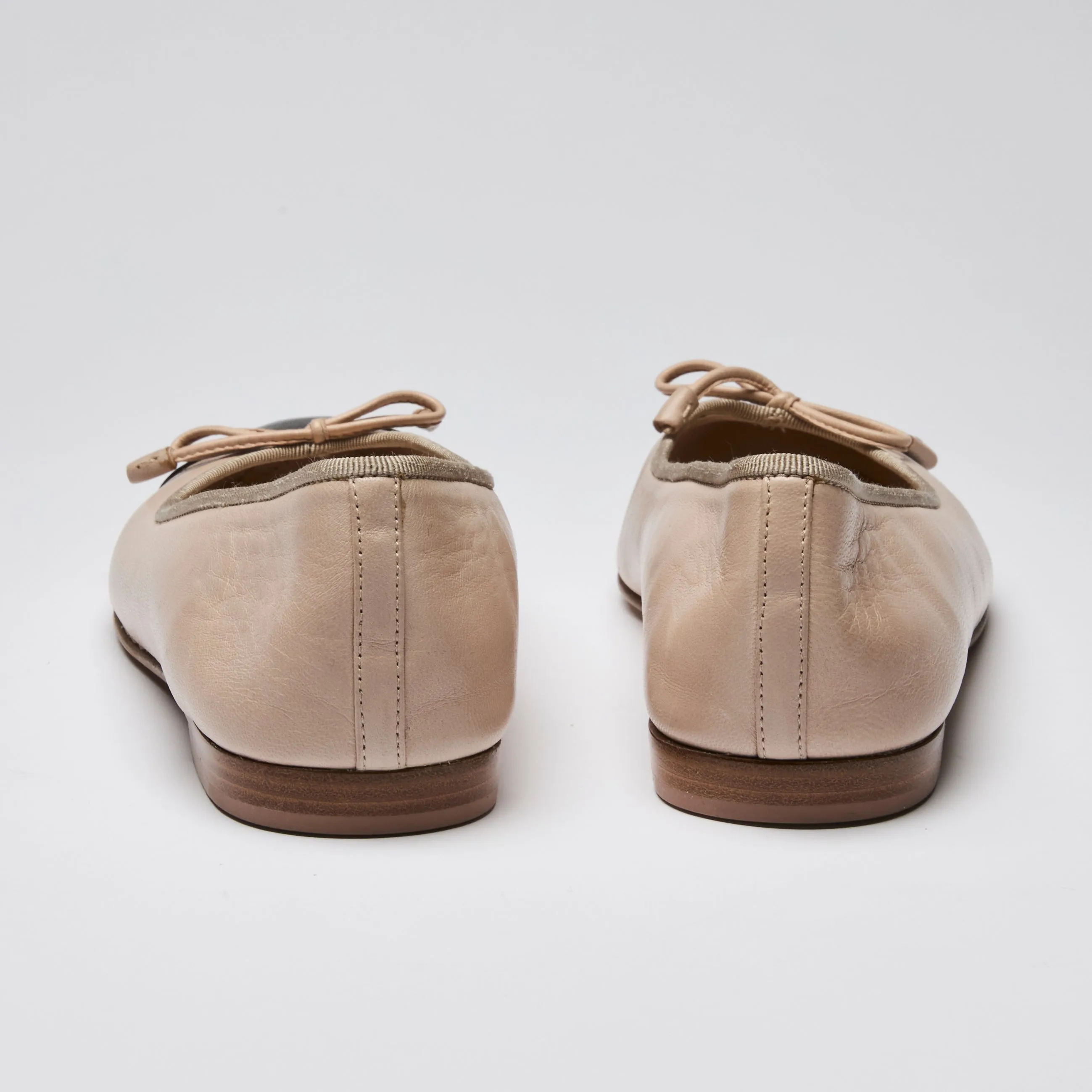 Prada Beige and Black Leather Ballet Flats Size 40