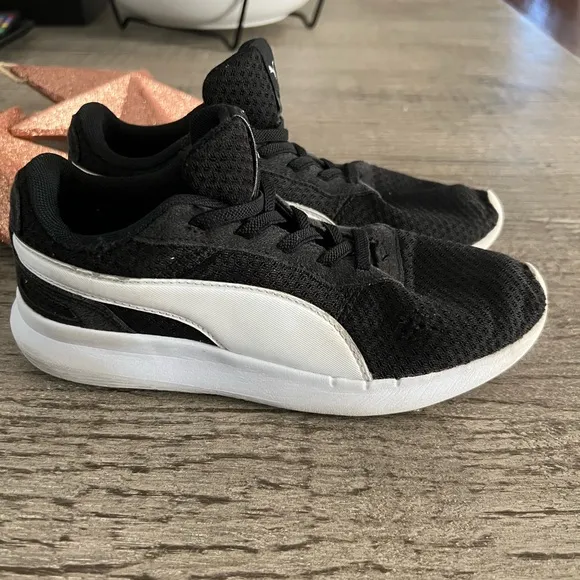 Puma black Youth 3