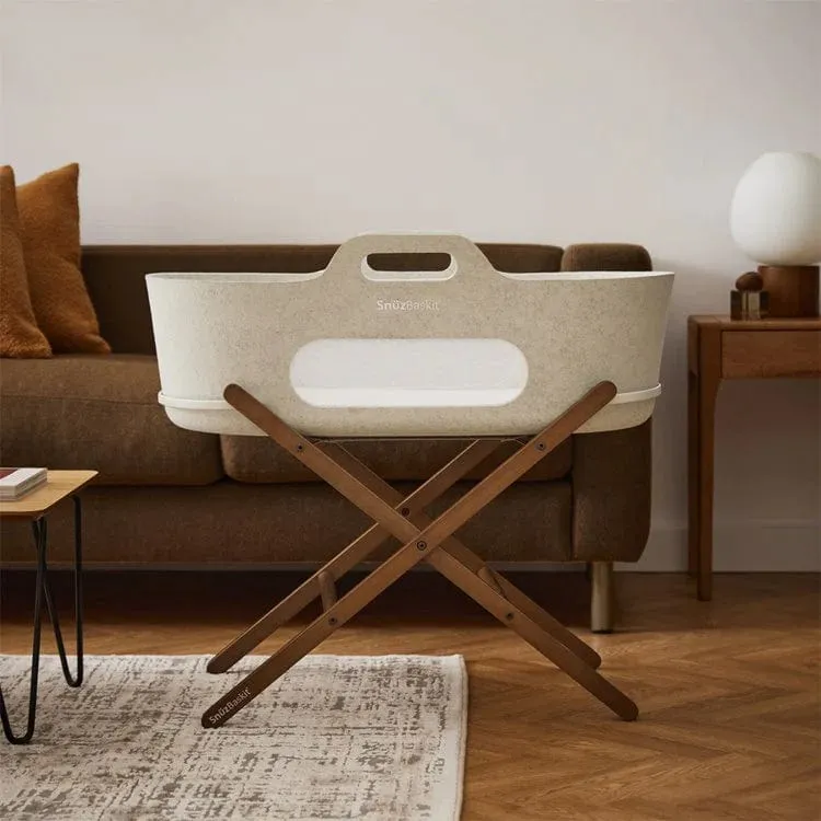 SnüzPod Baskit with Walnut Stand in Barley