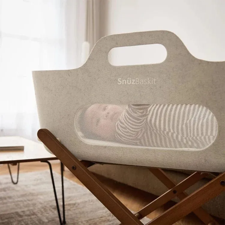 SnüzPod Baskit with Walnut Stand in Barley