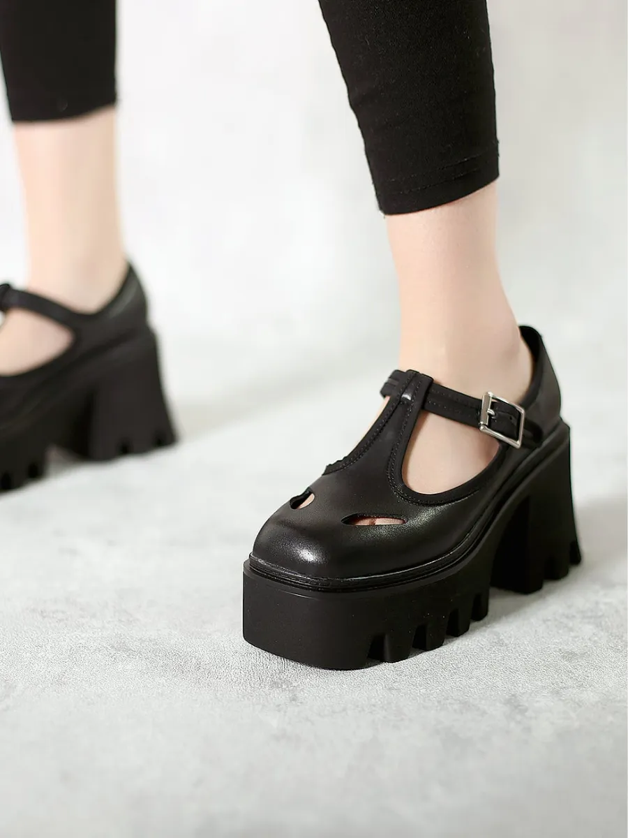 T-Strap Signature Chunky Heel Mary Jane - Black