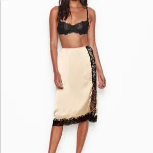 Victoria's Secret L Side-button Lace Trim Slip Skirt  Satin NWT